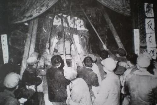 “文革”中你不知道的掘墓辱尸