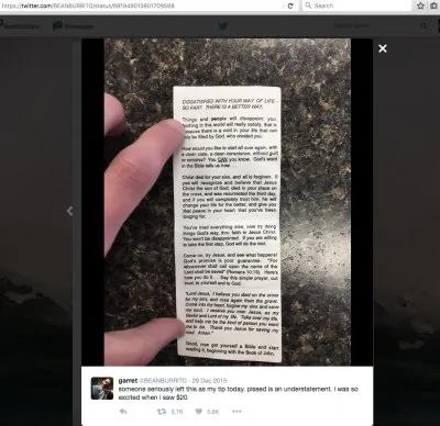侍者看到餐桌上有20美元小费,眉开眼笑,可拿起来一看⋯⋯真有深意