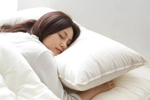 人类发明了枕头,这暗示着我们有什么先天不足吗?