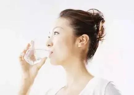 女人越长越丑全是因为这20个坏习惯!