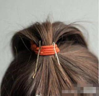 为啥女明星随便扎个马尾都美美的 而你却比村姑还土?