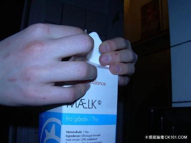 长知识 为何牛奶是方盒可乐却是圆瓶?