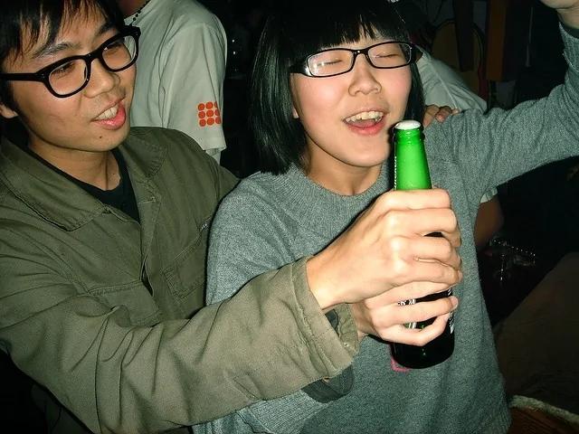 酒鬼满街跑 最爱酗酒国家竟然是...