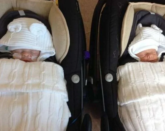 她生下雙胞胎兒子後已經很興奮，然後醫生宣布一個更罕見的消息！
