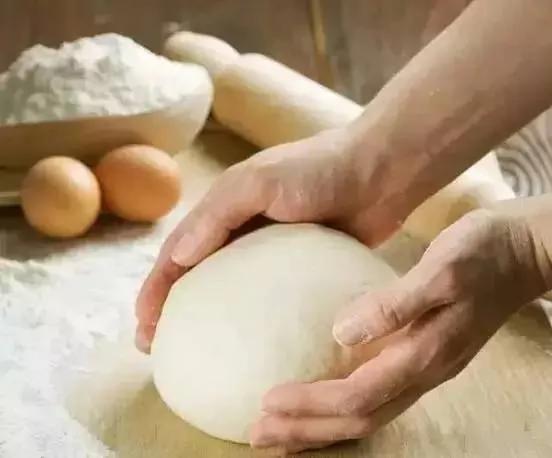 炸过食物的高温油 不舍得倒 三招完美解决