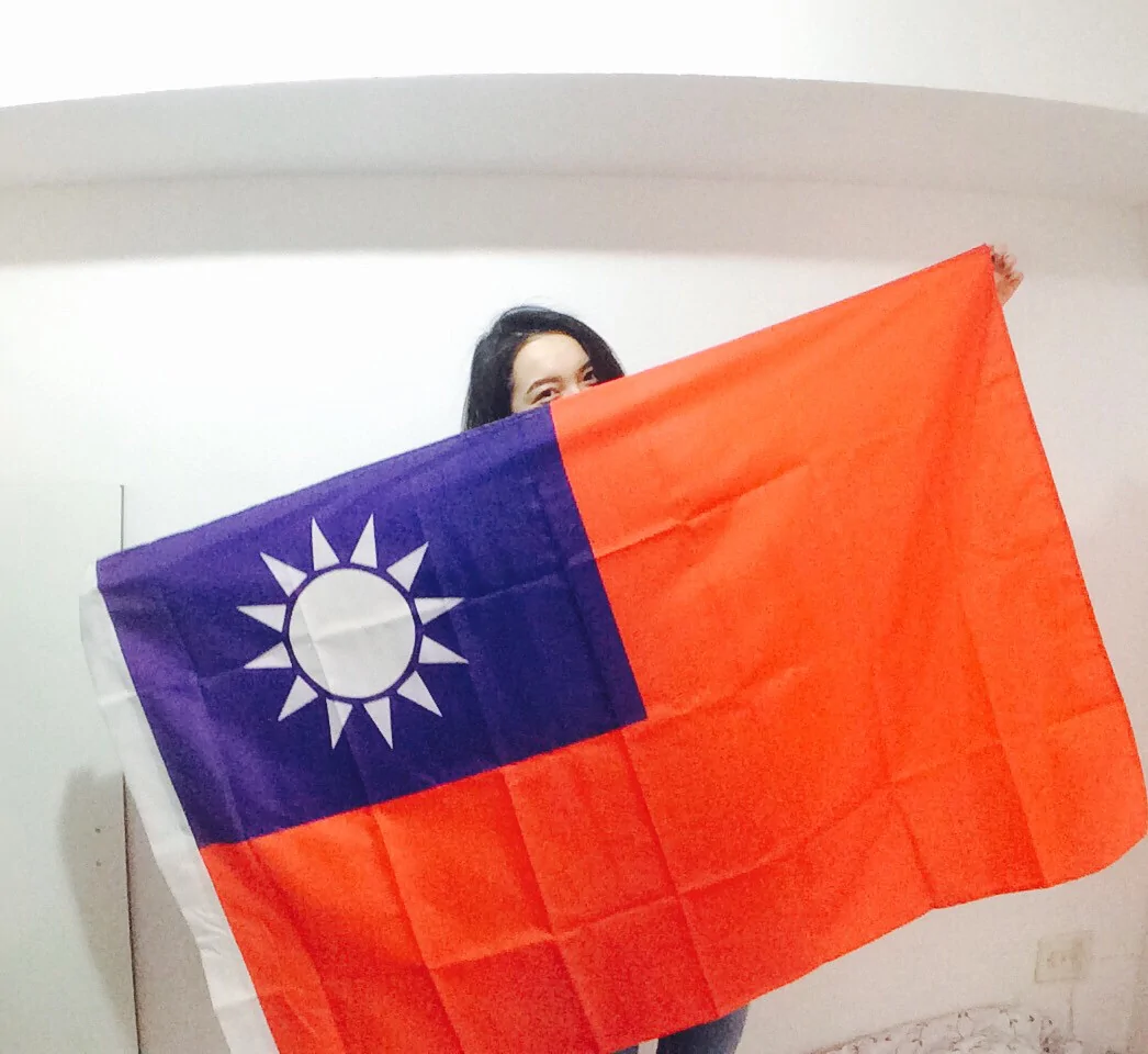 台湾女大生上网买 国旗 淘宝卖家竟然送来这些 阿波罗新闻网