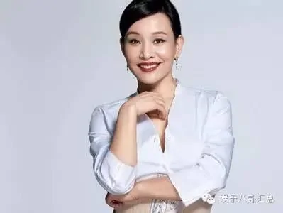 她是华人女星骄傲，因不孕领养一对双胞胎，怀孕后却又将其弃养！