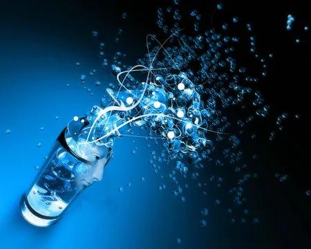 流言揭秘:晚上睡觉前喝水究竟好不好?
