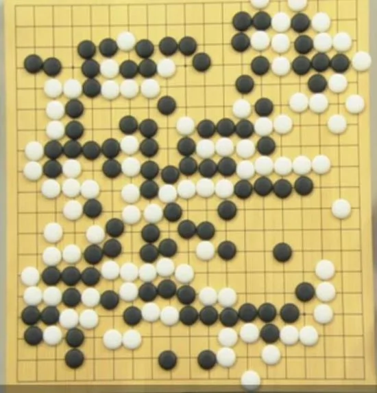 李世石再敗網友:AlphaGo棋盤給他寫