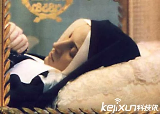 睡美人：聖女貝爾納黛特去世百年肉身不腐