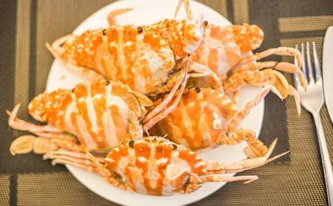 哪些人不能吃螃蟹吃螃蟹的禁忌不能吃螃蟹的人群