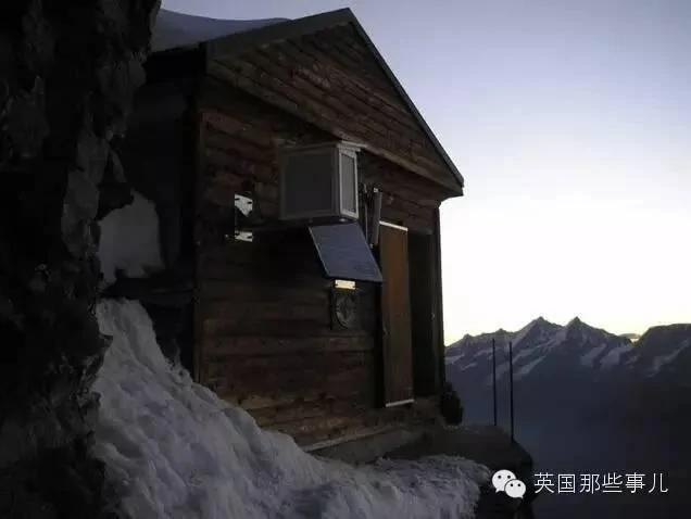 阿尔卑斯山上竟有个超神祕小黑点~如果你能爬上去会被眼前景象震撼到说不出话!