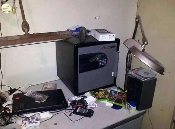 女子在拍卖网买了2手保险箱 差点没命!