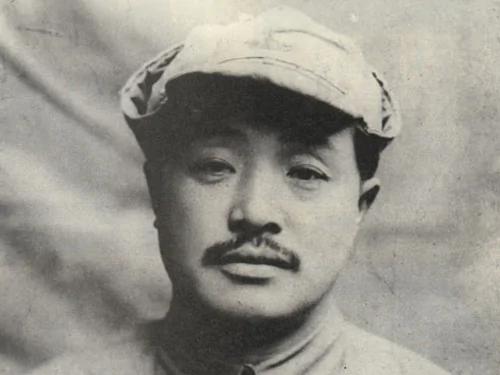中共占领区最高领导人“肃反” 锯掉贺龙干将脑袋 杀数万人
