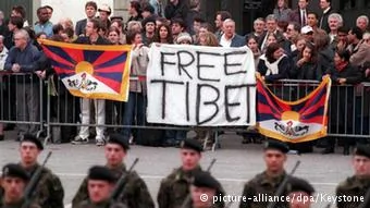 Schweiz Proteste von Tibetern- Besuch Präsident Jiang Zemin