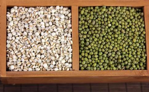 去超市千万不要买5种散装食品