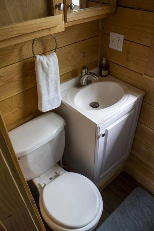 只有5.6坪的小屋 内部空间像是住在56坪的大房子里!