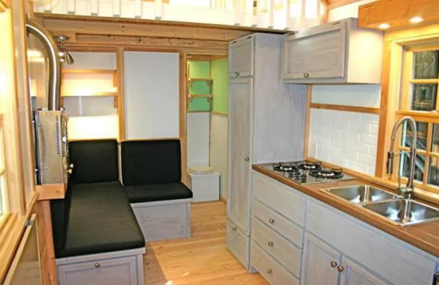 只有5.6坪的小屋 内部空间像是住在56坪的大房子里!