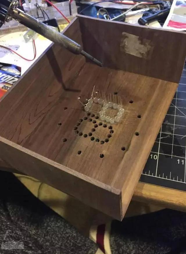男友用木板DIY做了强翻天的生日礼物!