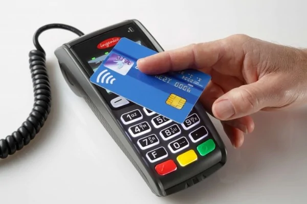 Tokenization技術讓銀行卡支付更安全。(retail360.pl）