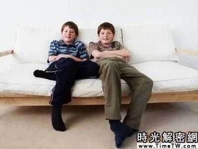 盘点不可思议双胞胎:超能力姐妹和镜子兄弟