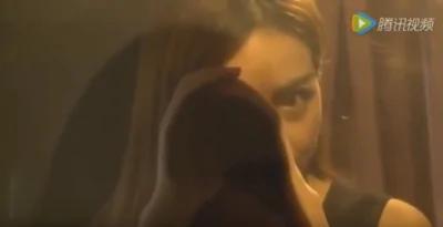 住酒店时被这镜子偷窥防不胜防 教你破解!