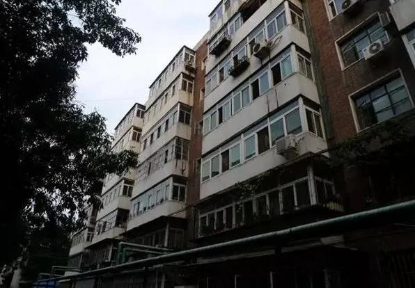 7大佬办公室:李嘉诚最神秘 王健林最艺术