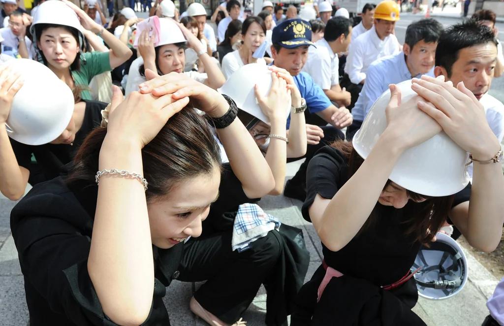 触目惊心:一个与地震共生的国家