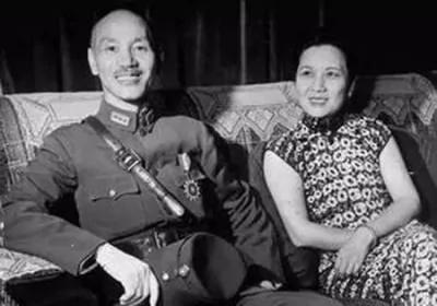 美丽优雅得体的宋美龄,唯一恶习!可是你知道为什么吗?