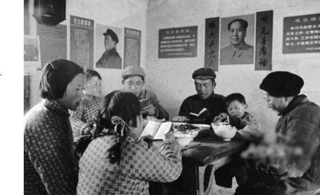 【微揭秘】罕见老照片 江青这样煽动打人