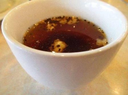 白族〝三道茶〞里一苦二甘三回味的茶艺文化,竟能带领人思索人生哲理啊!