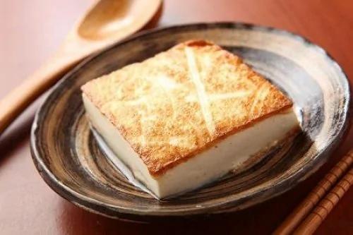 好豆腐是什么颜色?乳白色或淡黄色的最营养