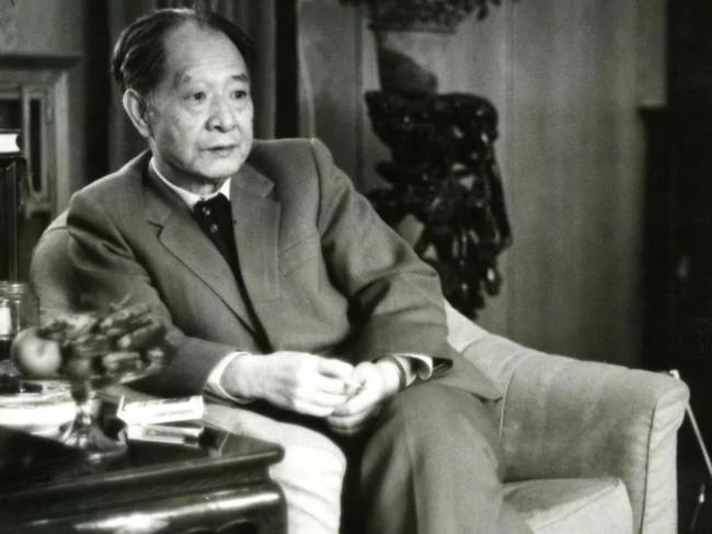 鲍彤驳炎黄春秋 还原抢救胡耀邦经过
