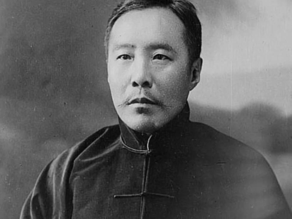 谜中谜:中国历史上第一位死在任上的内阁总理