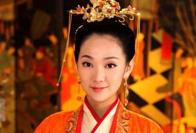 空前绝后 她夫家婆家5个男人都是皇帝