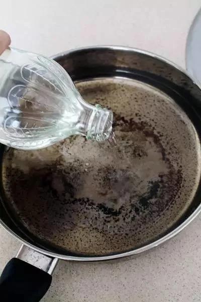 只用一招 烧焦的锅立马变新锅