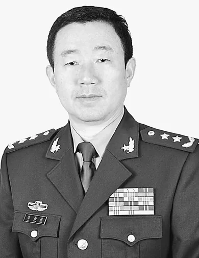 廣州軍區司令員徐粉林晉升上將徐粉林簡歷背景(圖)