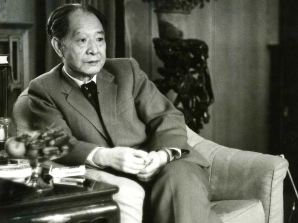 胡耀邦自曝家丑:党内两条路线斗争太多