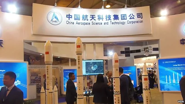 去年莫斯科航展上展出的中国运载火箭模型。