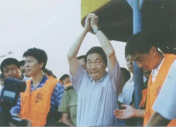 长江老照片 他的预言都应验了并还在不断的应验