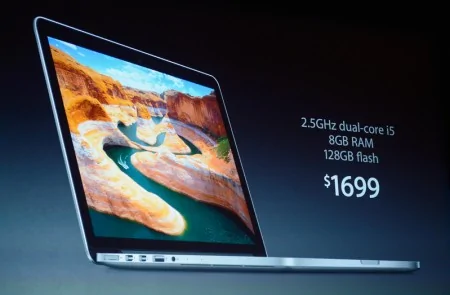 配备Retina™屏幕与全快闪储存设备的13英寸MacBook Pro，厚度1.8公分。铝金属外壳、无砷的显示器玻璃以及无汞的LED背光显示器。（Getty Images）