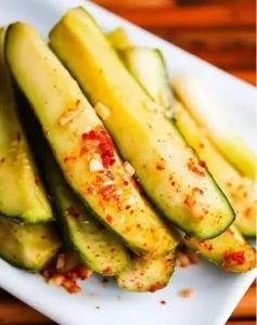 一招教你醃黃瓜，比肉還好吃！