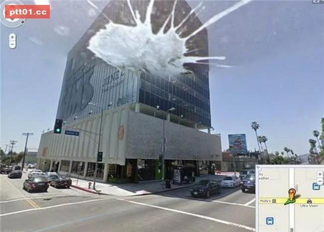 Google街景拍到令人费解又有趣的画面,画面挺吓人的!