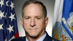 “美国空军参谋长古德芬上将”，美国国防部照片