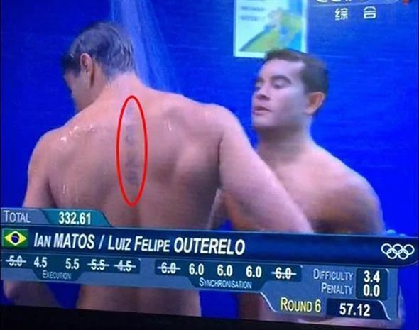 巴西跳水小将参赛 然而焦点都在他背后的刺青