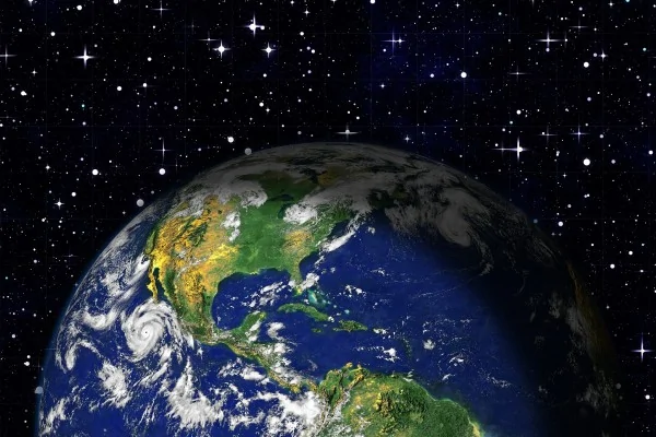 宇宙中的地球（pixabay）