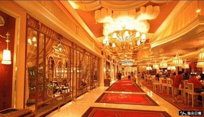 中国女孩到杜拜七星级豪华酒店做服务员 年薪高达2500万!