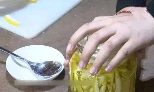 洗洁精再不用买了,3分钟教你自制洗洁精!