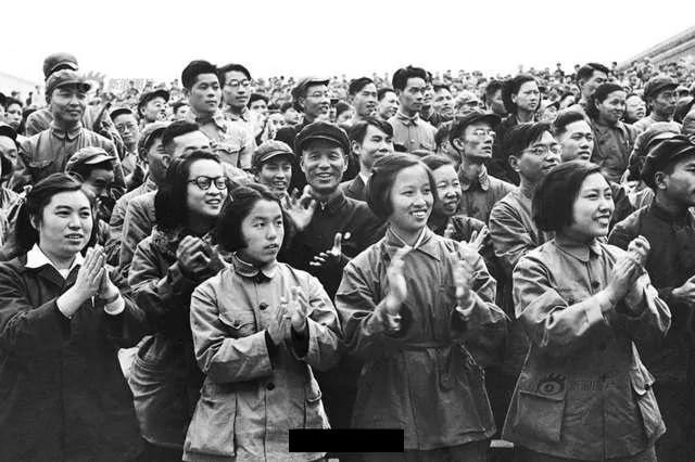 19张珍贵老照片看中国女性服装百年演化史