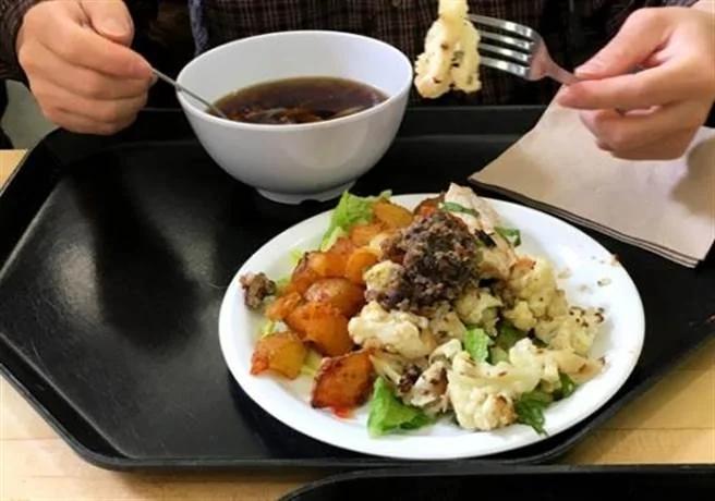 揭秘传说中的Google员工餐厅